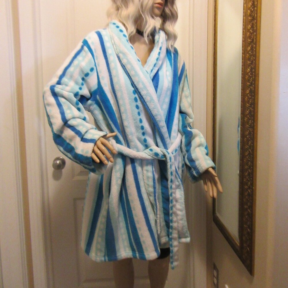 Ladies Size Large Housecoat